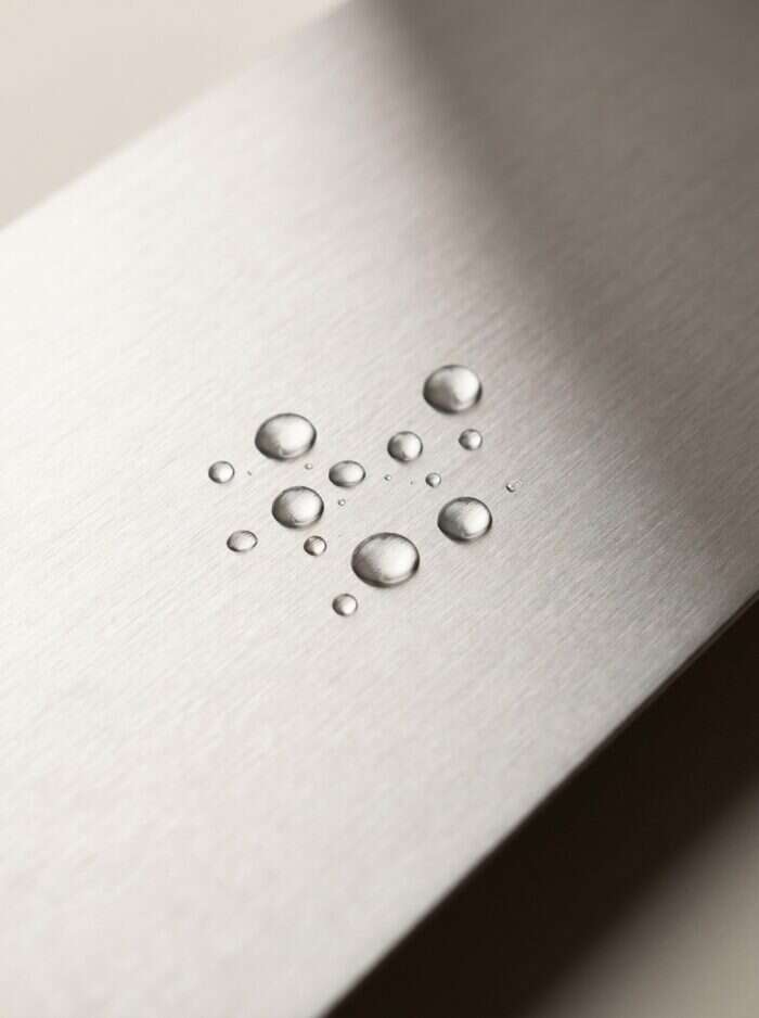Brushed_steel_product_photography_202609091855 لوح تقطيع ستانلس ستيل 304 — مقاس وسط