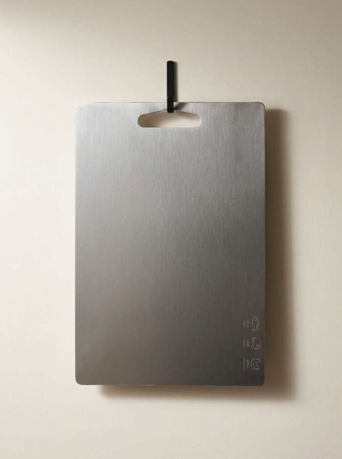 Stainless_steel_sheet_hanging_202609091647 لوح تقطيع ستانلس ستيل 304 — مقاس صغير